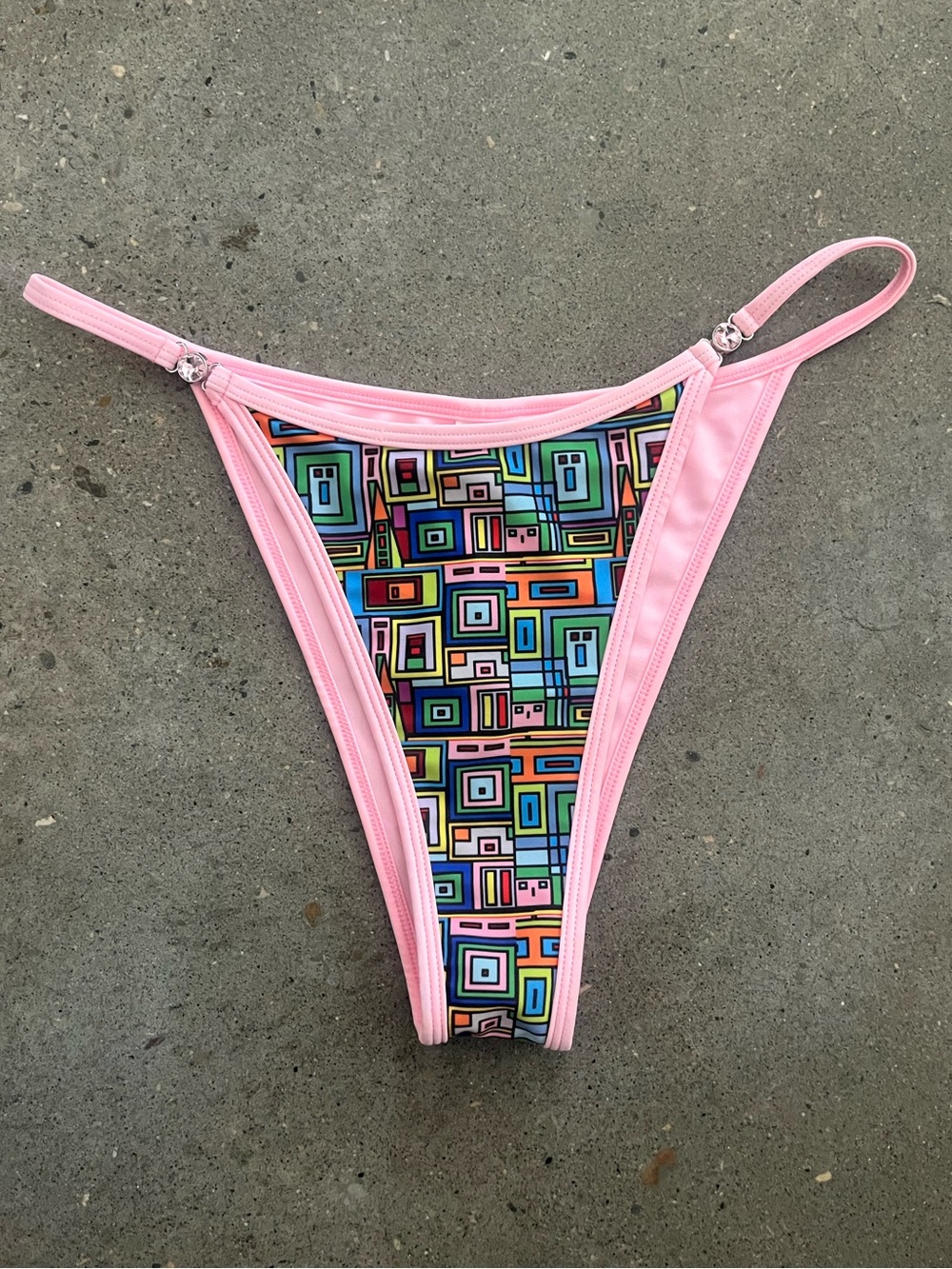 NWT Strawberry Milk Mob Powder Puff Bottom - Picture 2 of 5